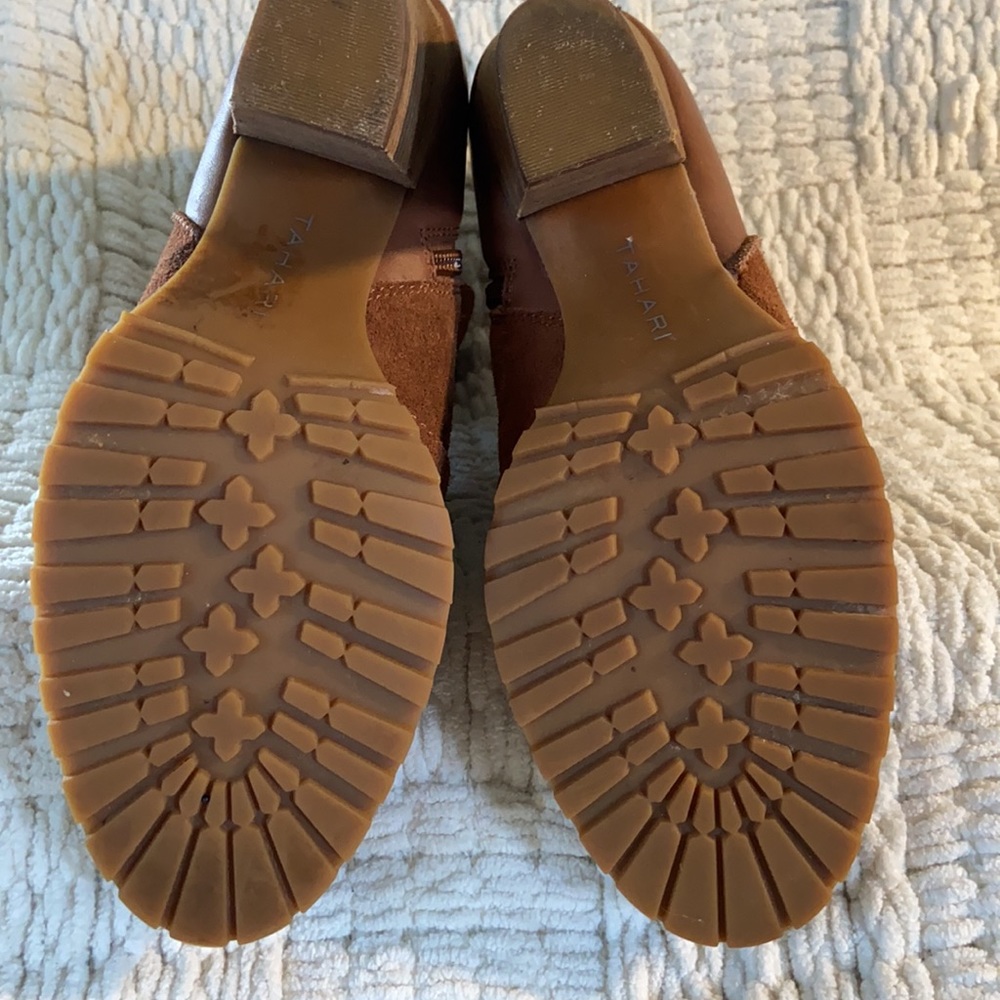 Tahari Glenn Rust Brown Leather Booties Sz 7.5 - Picture 6 of 14